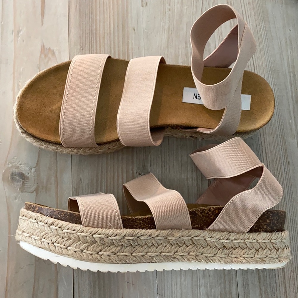 SOLD Steve Madden Kimmie Platform Sandals Blush